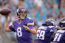 Bradford leads Minnesota offense.