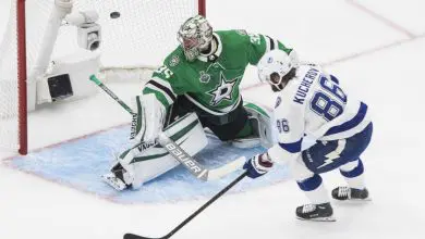 Lightning vs Stars game 4 betting