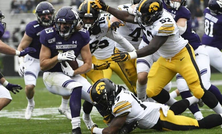 NCAAF Northwestern at Iowa betting