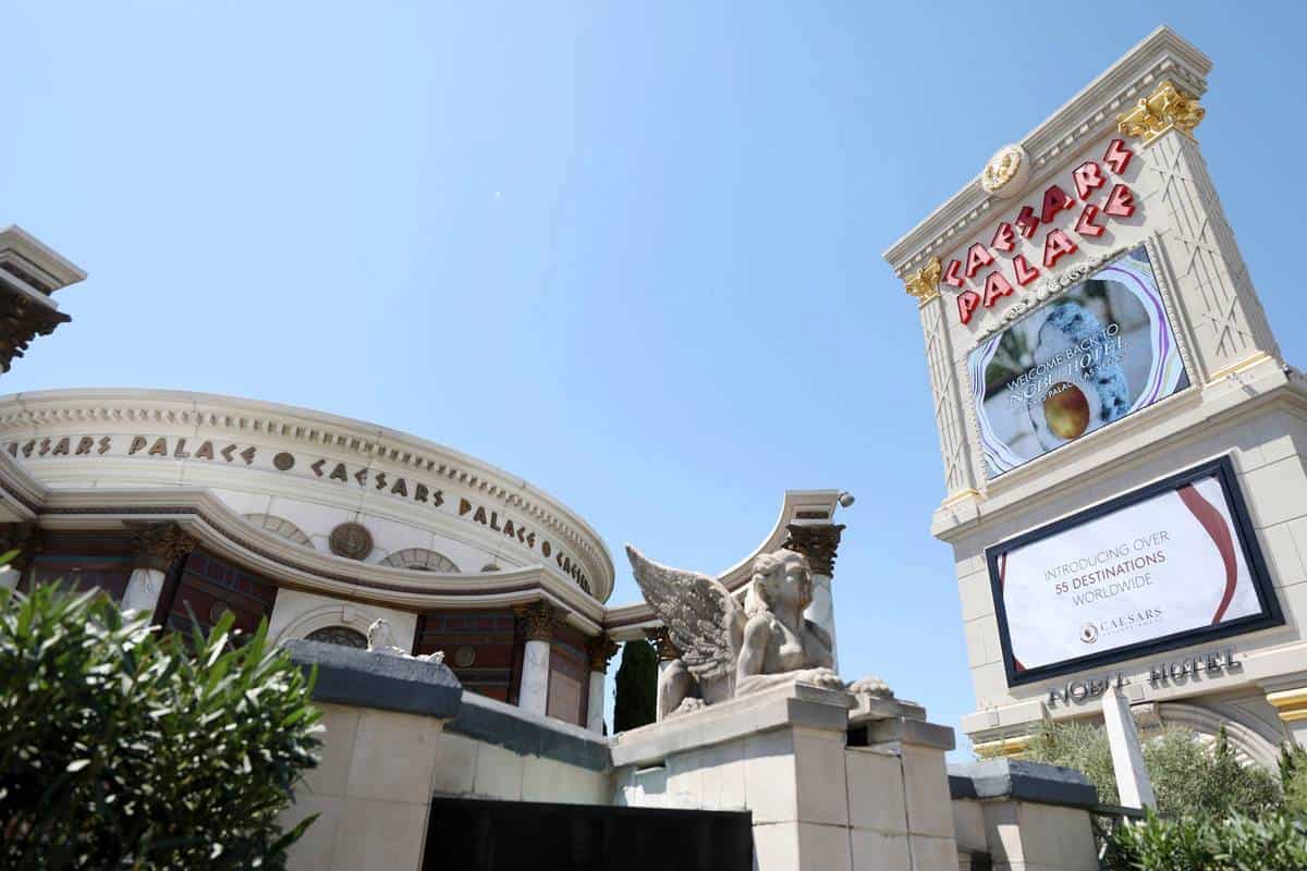 Caesars and William Hill Make HUGE acquisition