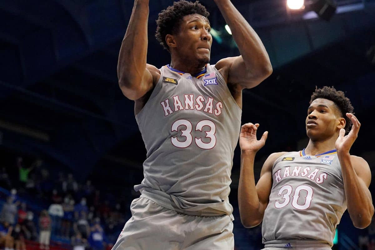 Kansas Jayhawks at Michigan State Spartans Betting Preview