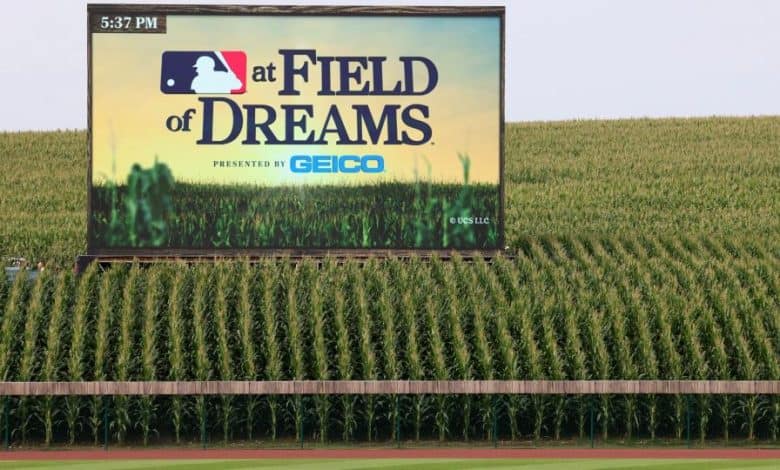 Cubs vs Reds Field of Dreams betting