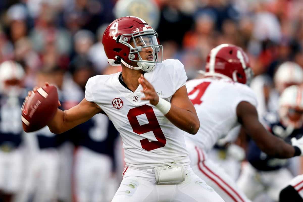 #2 Alabama Crimson Tide at #20 Arkansas Razorbacks Betting Preview