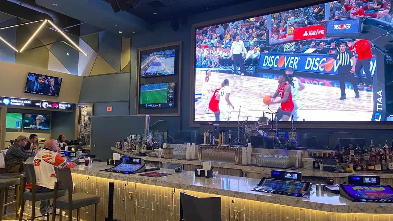 Kentucky Sports Betting is Live; North Carolina or Florida Next?